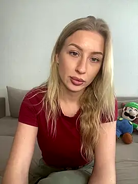 belle98 online show from 11/30/25, 12:31