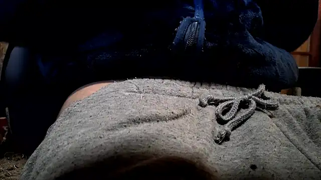 Snapshot of hidenyan02 chatting on 01/07/25, 04:50 hidenyan02 online show from 01/07/25, 04:50