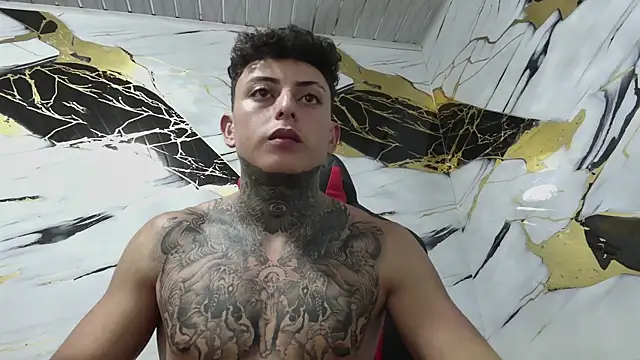 Snapshot of Kevin22_222 chatting on 01/07/25, 04:08 Kevin22 222 online show from 01/07/25, 04:08