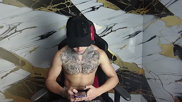 Snapshot of Kevin22_222 chatting on 02/02/25, 03:10 Kevin22 222 online show from 02/02/25, 03:10