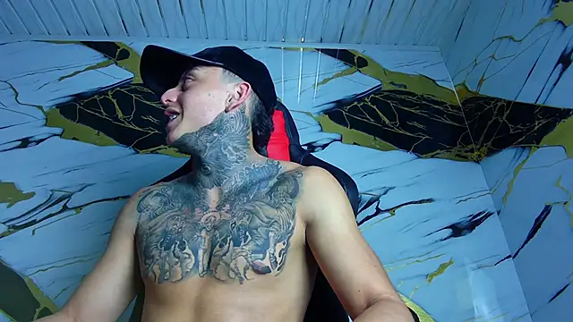 Snapshot of Kevin22_222 chatting on 02/02/25, 06:15 Kevin22 222 online show from 02/02/25, 06:15