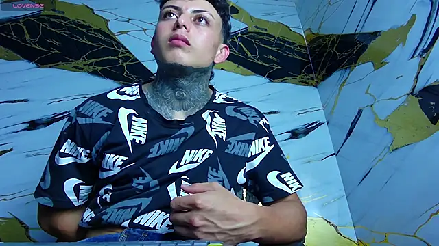 Snapshot of Kevin22_222 chatting on 02/09/25, 06:01 Kevin22 222 online show from 02/09/25, 06:01