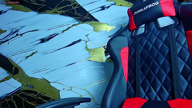 Snapshot of Kevin22_222 chatting on 02/12/25, 02:56 Kevin22 222 online show from 02/12/25, 02:56