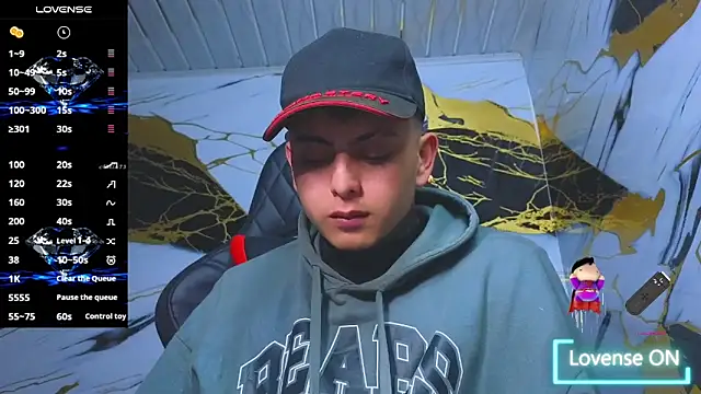 Snapshot of Kevin22_222 chatting on 10/01/25, 05:13 Kevin22 222 online show from 10/01/25, 05:13