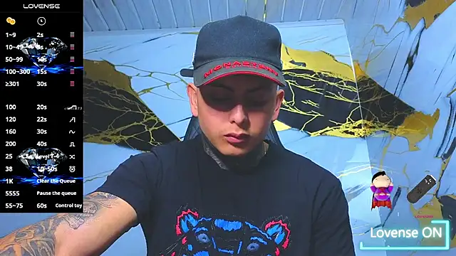 Snapshot of Kevin22_222 chatting on 10/04/25, 04:54 Kevin22 222 online show from 10/04/25, 04:54