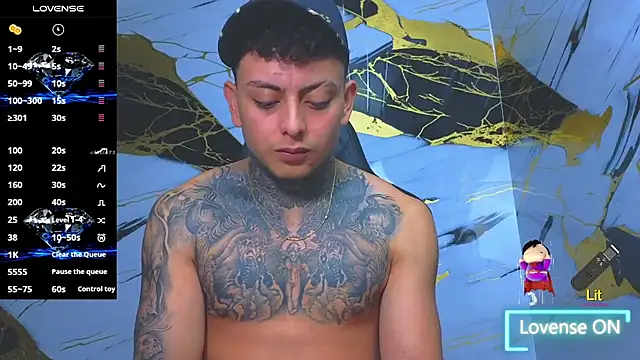 Snapshot of Kevin22_222 chatting on 10/05/25, 06:12 Kevin22 222 online show from 10/05/25, 06:12