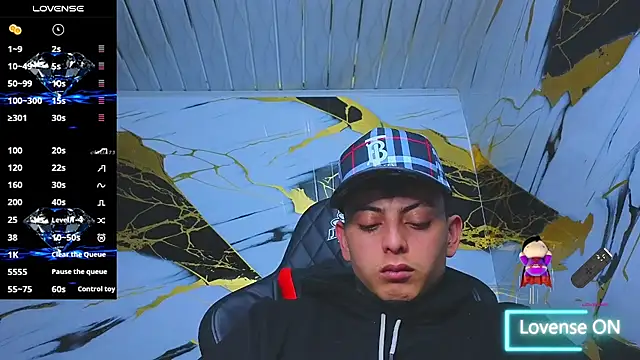 Snapshot of Kevin22_222 chatting on 10/13/25, 04:45 Kevin22 222 online show from 10/13/25, 04:45