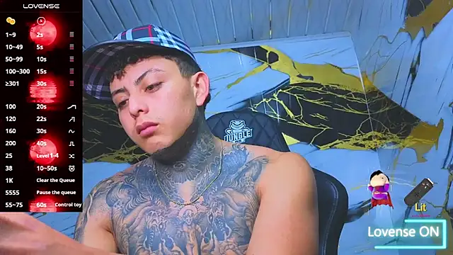 Snapshot of Kevin22_222 chatting on 11/05/25, 04:12 Kevin22 222 online show from 11/05/25, 04:12