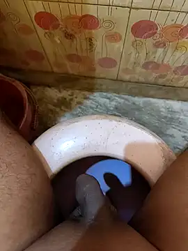 Snapshot of Rasharaj chatting on 12/30/24, 05:55 Rasharaj online show from 12/30/24, 05:55