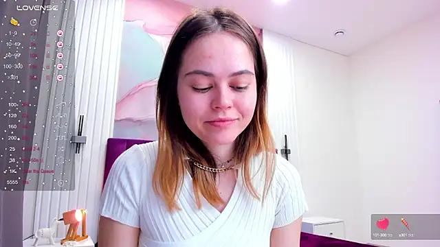 Snapshot of Kelly_Cuutie chatting on 03/21/25, 09:45 Kelly Cuutie online show from 03/21/25, 09:45