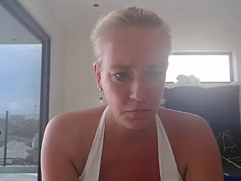 Wendysexyx online show from 10/24/25, 12:01