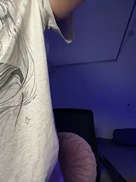 Baby Claraa online show from 03/12/26, 05:13