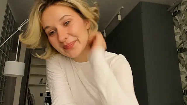 Snapshot of Lilith_lutherlow chatting on 01/10/26, 01:13 Lilith lutherlow online show from 01/10/26, 01:13