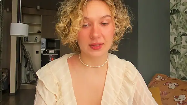 Snapshot of Lilith_lutherlow chatting on 02/16/26, 01:29 Lilith lutherlow online show from 02/16/26, 01:29