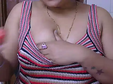 Manpreet cute online show from 12/13/25, 07:53