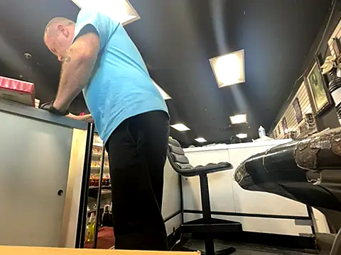 Snapshot of RawRyder8 chatting on 11/08/25, 10:30 RawRyder8 online show from 11/08/25, 10:30