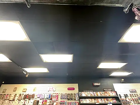 Snapshot of RawRyder8 chatting on 11/15/25, 07:43 RawRyder8 online show from 11/15/25, 07:43