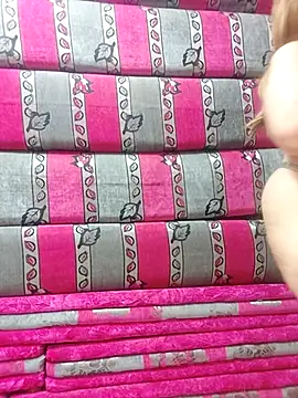 Snapshot of LoNa-daloua chatting on 10/26/25, 12:16 LoNa-daloua online show from 10/26/25, 12:16