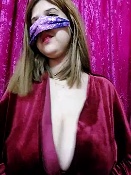 LoNa-daloua online show from 04/02/26, 06:16