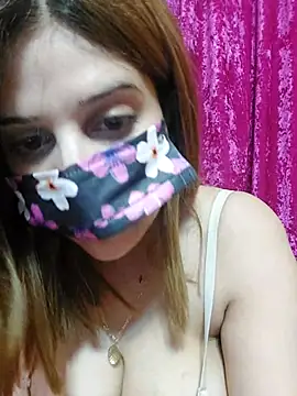 LoNa-daloua online show from 04/15/26, 10:43