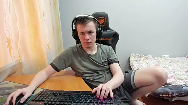 iliaskrislove online show from 11/15/25, 10:56