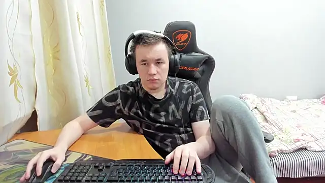 iliaskrislove online show from 11/20/25, 01:06