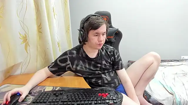 iliaskrislove online show from 04/07/26, 04:07