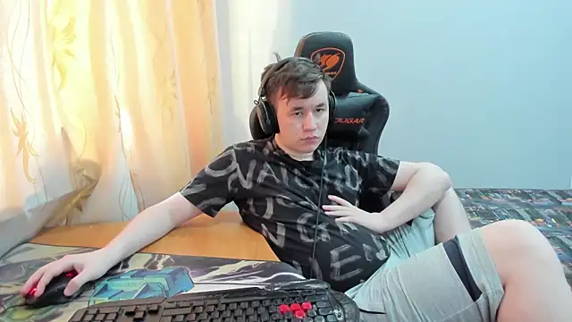 iliaskrislove online show from 05/18/26, 01:24