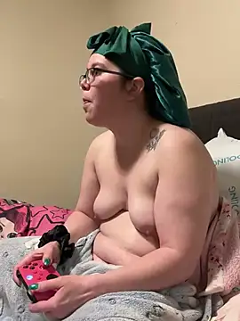 FreakNastyLacie online show from 02/21/25, 01:22