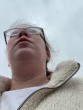 FreakNastyLacie online show from 02/26/25, 06:54