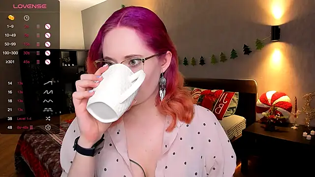 Aemilia  online show from 01/07/25, 05:54