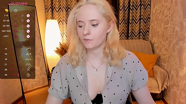 Aemilia  online show from 01/31/25, 06:57