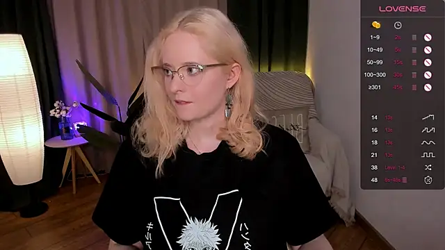 Aemilia  online show from 02/05/25, 12:17