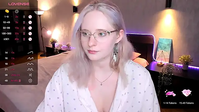 Aemilia  online show from 02/12/25, 12:12