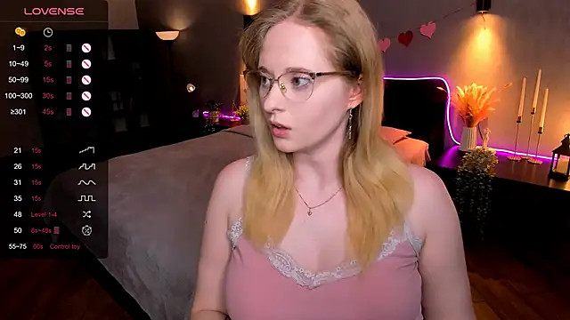 Aemilia  online show from 03/07/26, 08:44