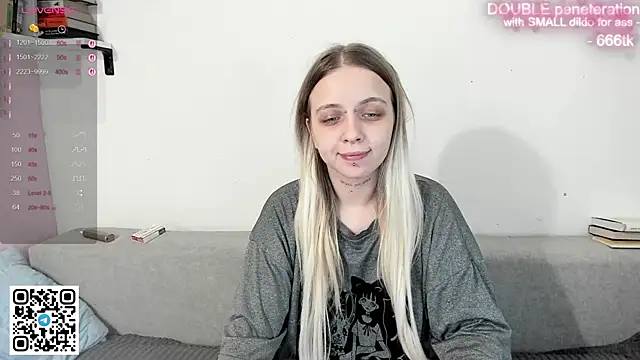 Snapshot of Alice_Halle chatting on 01/18/26, 01:42 Alice Halle online show from 01/18/26, 01:42