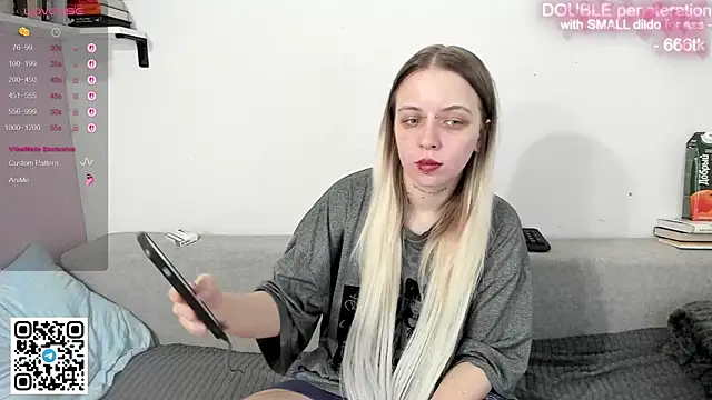 Snapshot of Alice_Halle chatting on 01/18/26, 09:29 Alice Halle online show from 01/18/26, 09:29