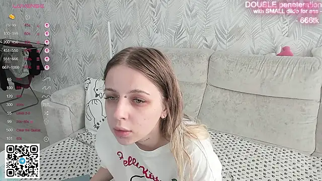 Snapshot of Alice_Halle chatting on 02/26/26, 04:33 Alice Halle online show from 02/26/26, 04:33