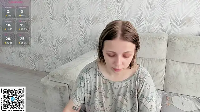 Snapshot of Alice_Halle chatting on 07/19/26, 07:12 Alice Halle online show from 07/19/26, 07:12