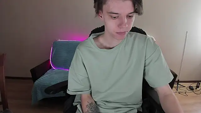 Liam sexy1 online show from 01/06/25, 04:58