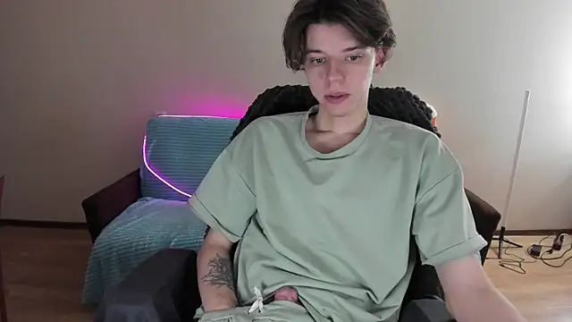 Liam sexy1 online show from 01/08/25, 04:55