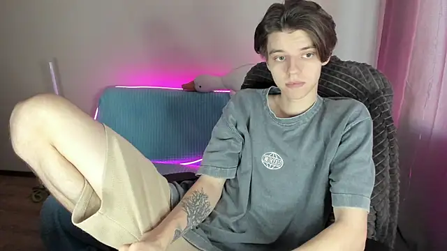 Liam sexy1 online show from 02/19/25, 02:23