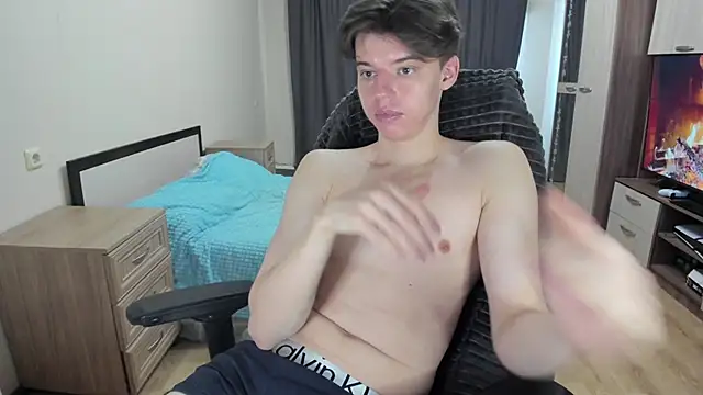 Liam sexy1 online show from 02/21/26, 08:15