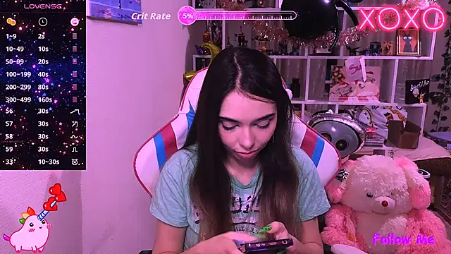 Snapshot of Sia_Shine chatting on 10/12/25, 04:39 Sia Shine online show from 10/12/25, 04:39