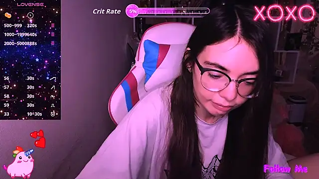 Snapshot of Sia_Shine chatting on 12/21/25, 12:56 Sia Shine online show from 12/21/25, 12:56