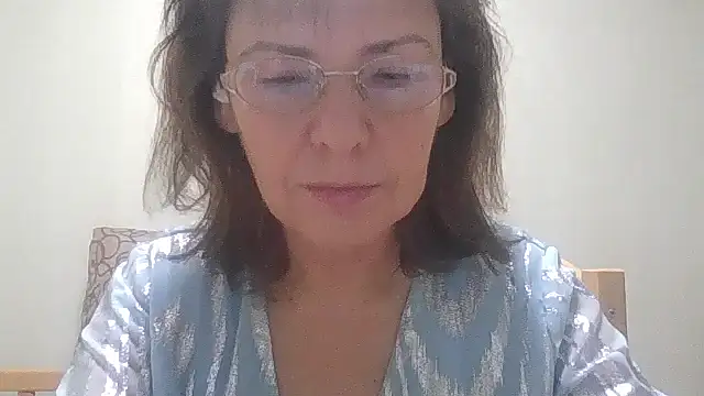 HollyJewel online show from 11/17/25, 04:13