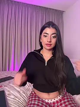 Snapshot of ZoeZayd chatting on 02/07/26, 10:13 ZoeZayd online show from 02/07/26, 10:13