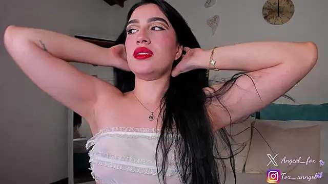 Snapshot of angeel_fox chatting on 12/04/24, 05:27 angeel fox online show from 12/04/24, 05:27