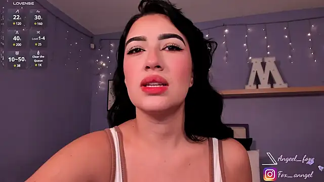 Snapshot of angeel_fox chatting on 01/12/25, 07:21 angeel fox online show from 01/12/25, 07:21