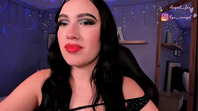 Snapshot of angeel_fox chatting on 03/14/25, 11:43 angeel fox online show from 03/14/25, 11:43